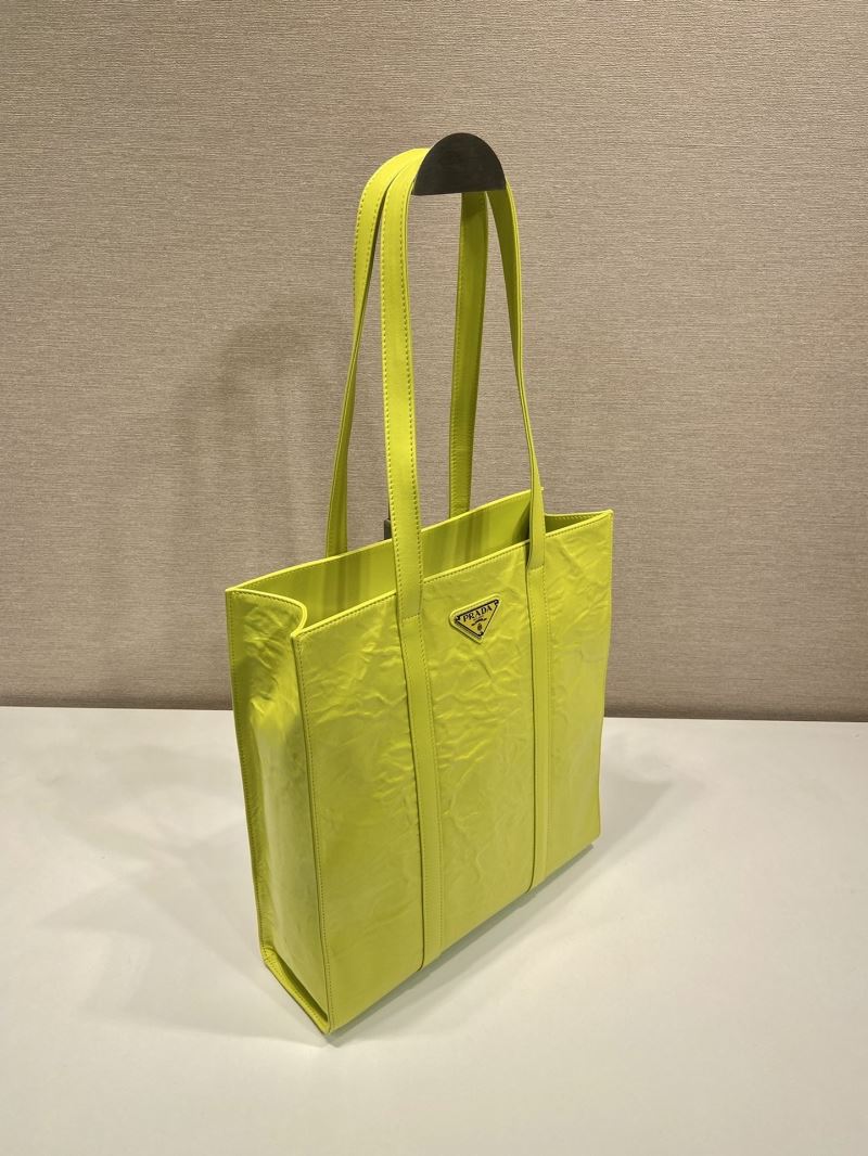 Pra*a tote bags